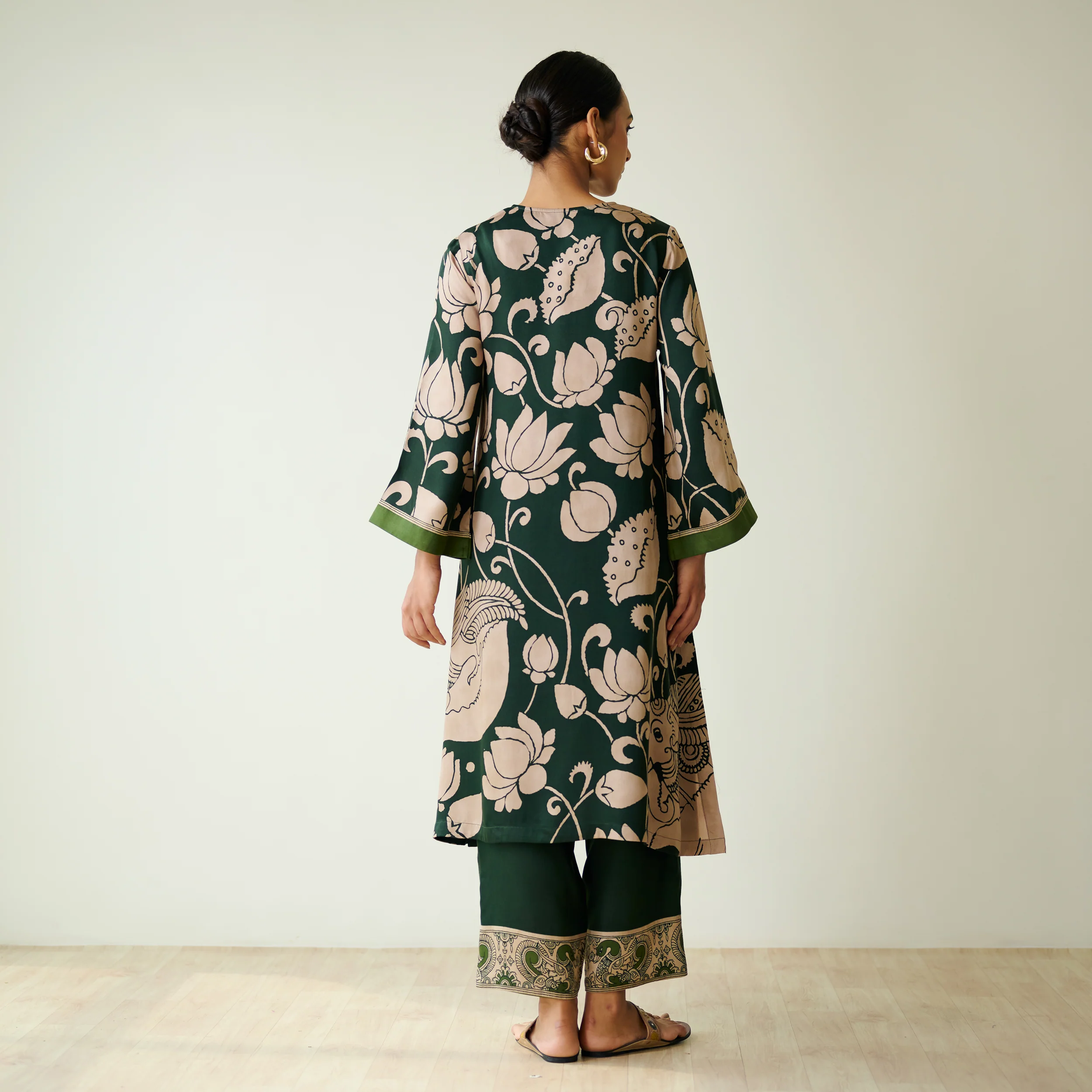 Syahi Modal Satin Kurta Set with Mukaish Embroidery Details - Forest Green - Image 7