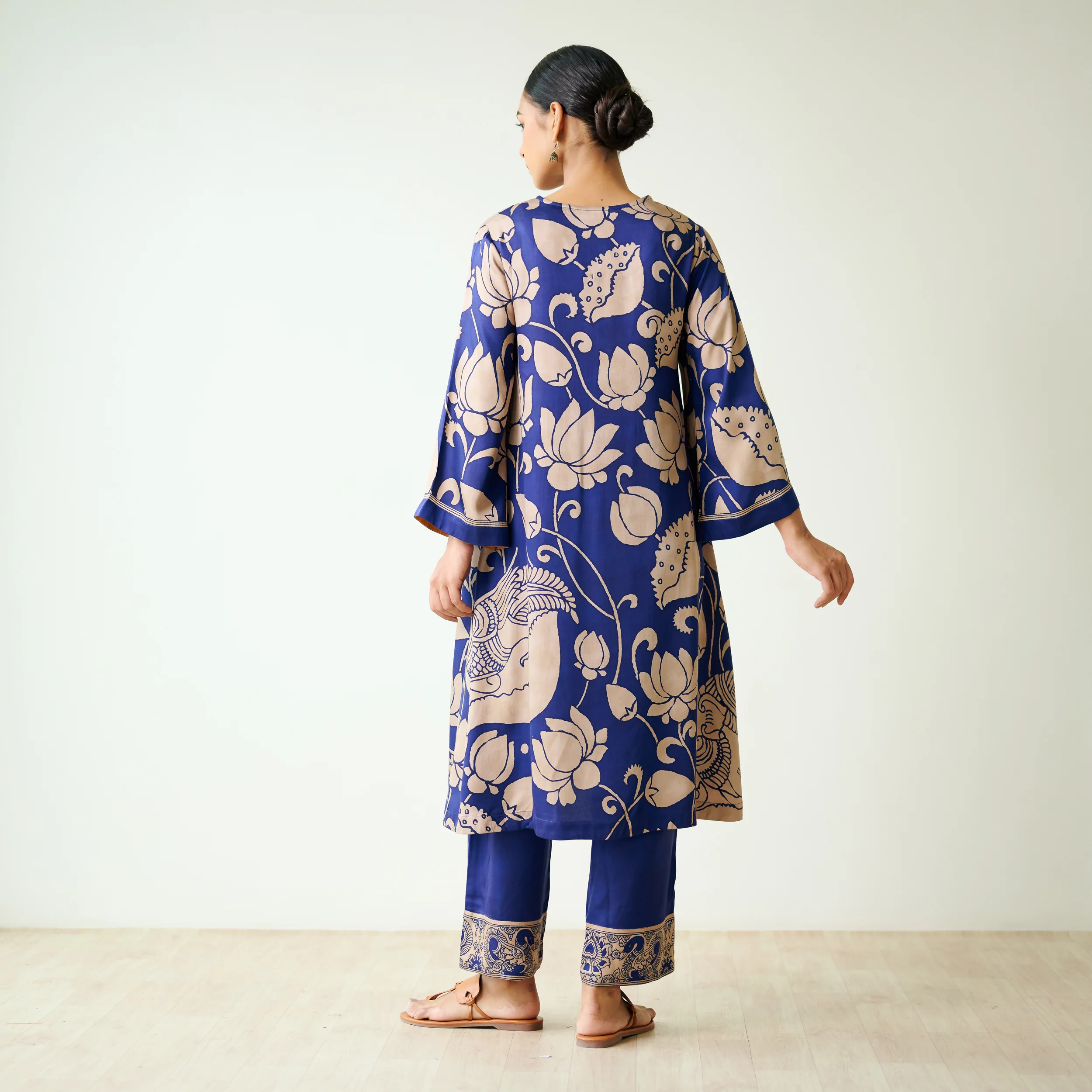 Syahi Modal Satin Kurta Set with Mukaish Embroidery Details - Royal Blue - Image 6