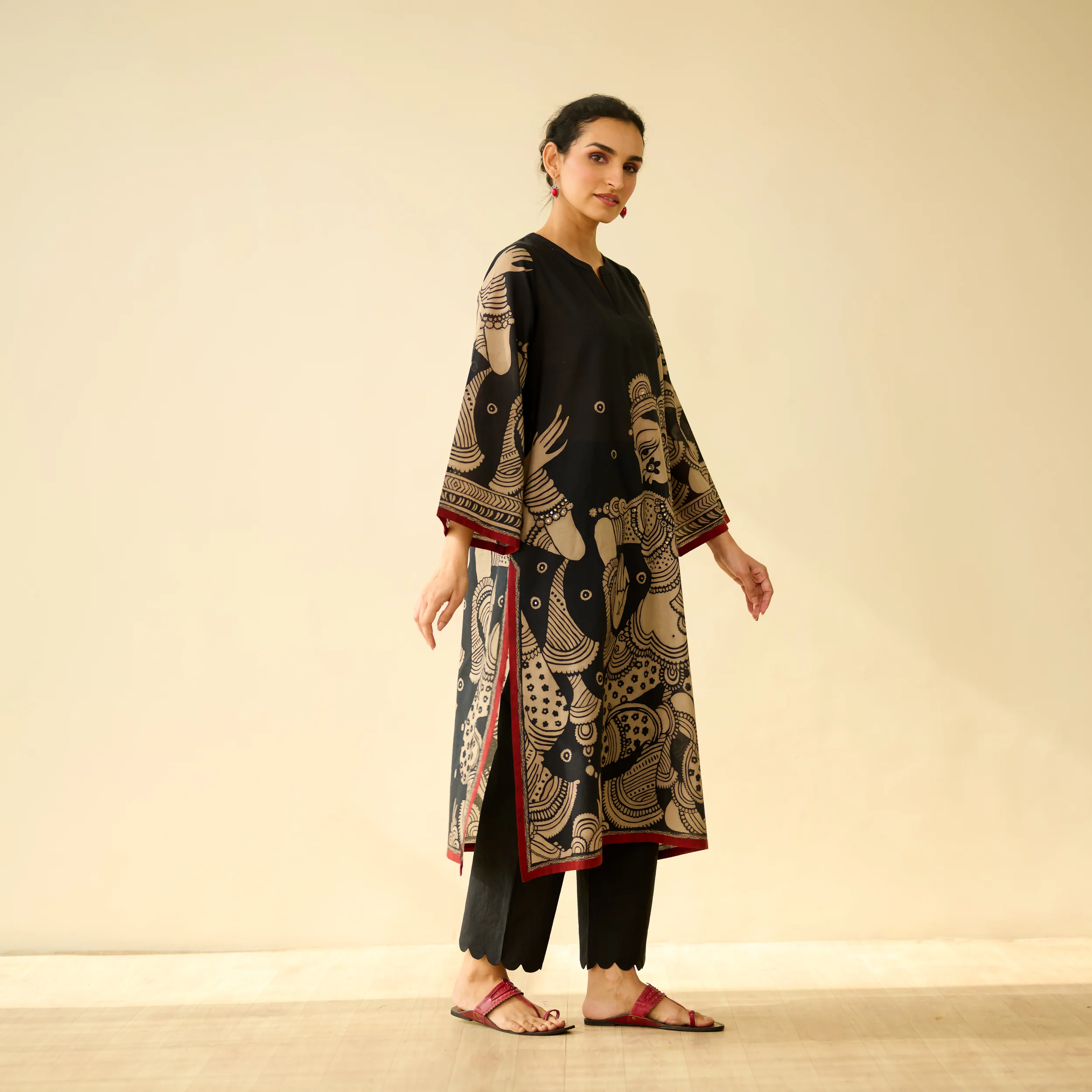 Taal Hand Embroidered Mulmul Cotton Kurta - Charcoal - Image 6