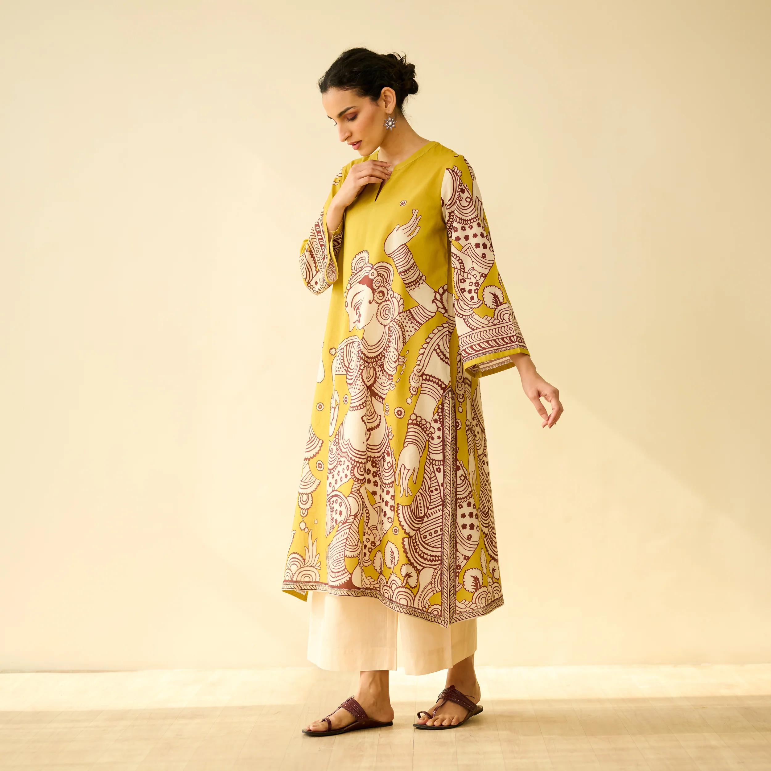 Taal Hand Embroidered Mulmul Cotton Kurta - Yellow - Image 6