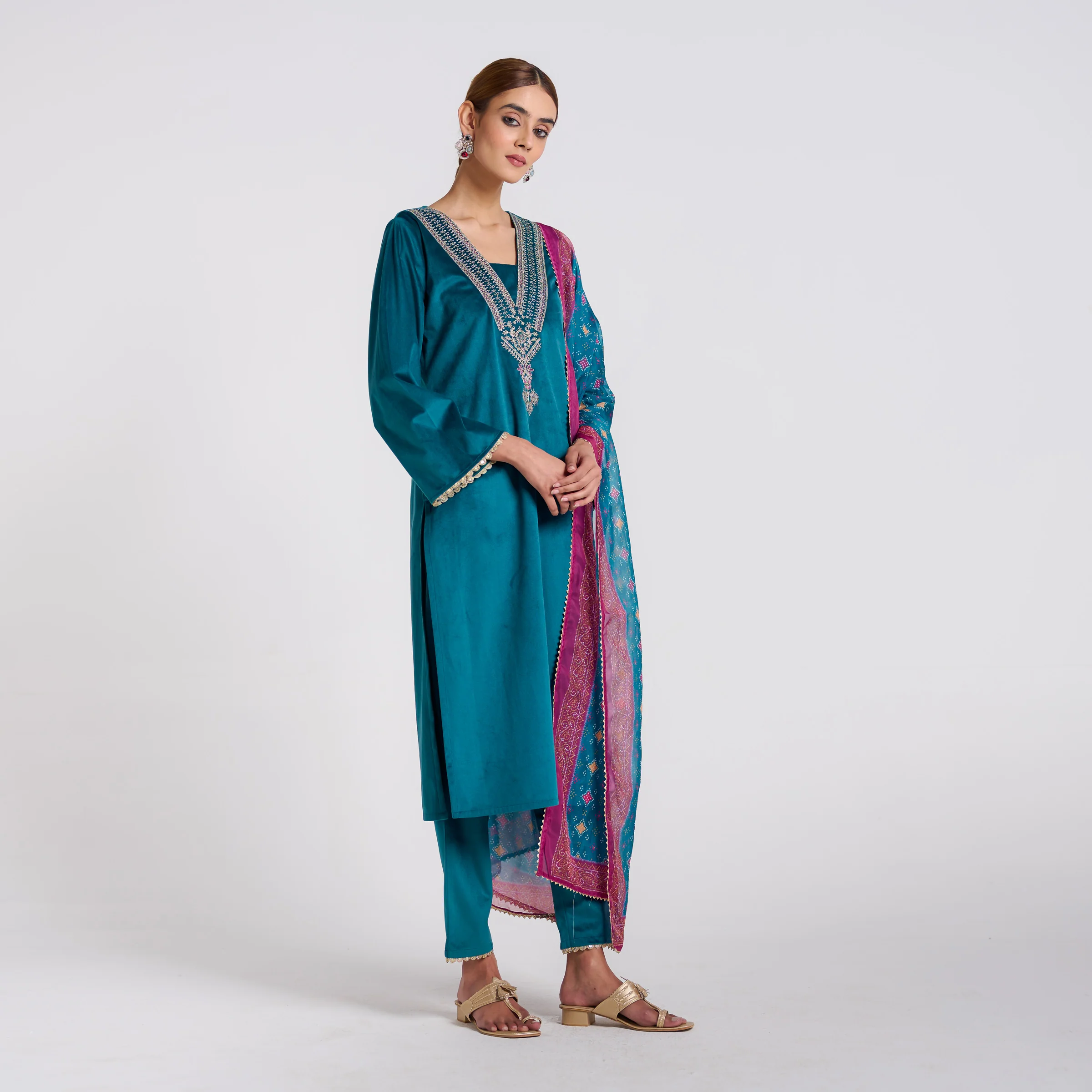 Teal Embroidered Zareen Velvet Set with Dupatta - Image 5