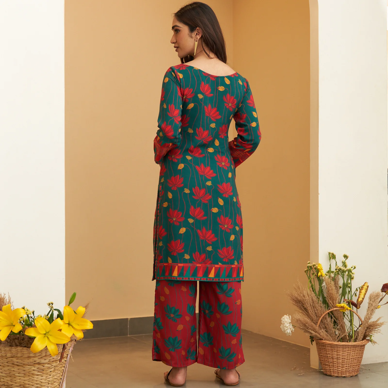 Turquoise Maroon Lotus Print Kurta Pant Co-ord Set - Image 6