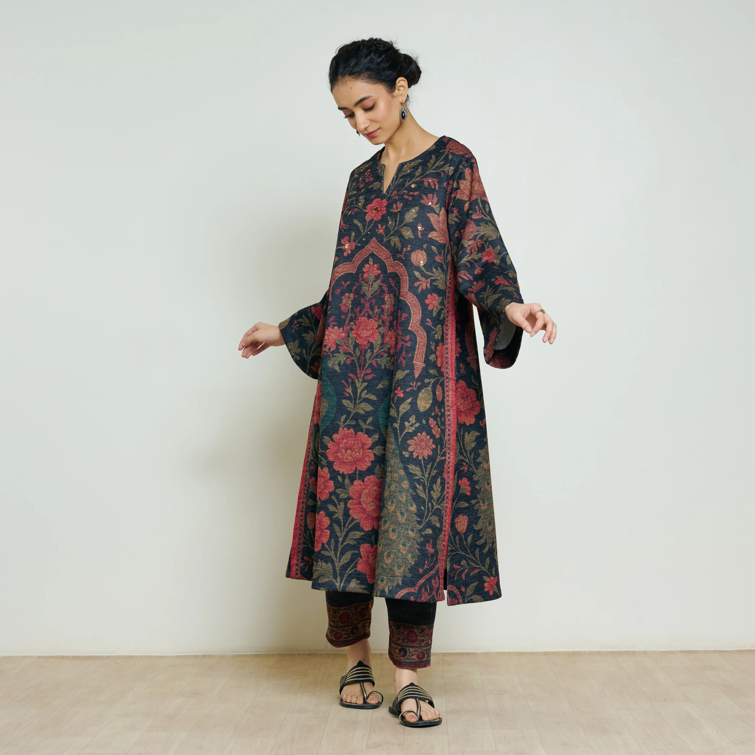 Valley of Flowers Hand Embroidered Woollen Kurta Set - Charcoal - Image 5