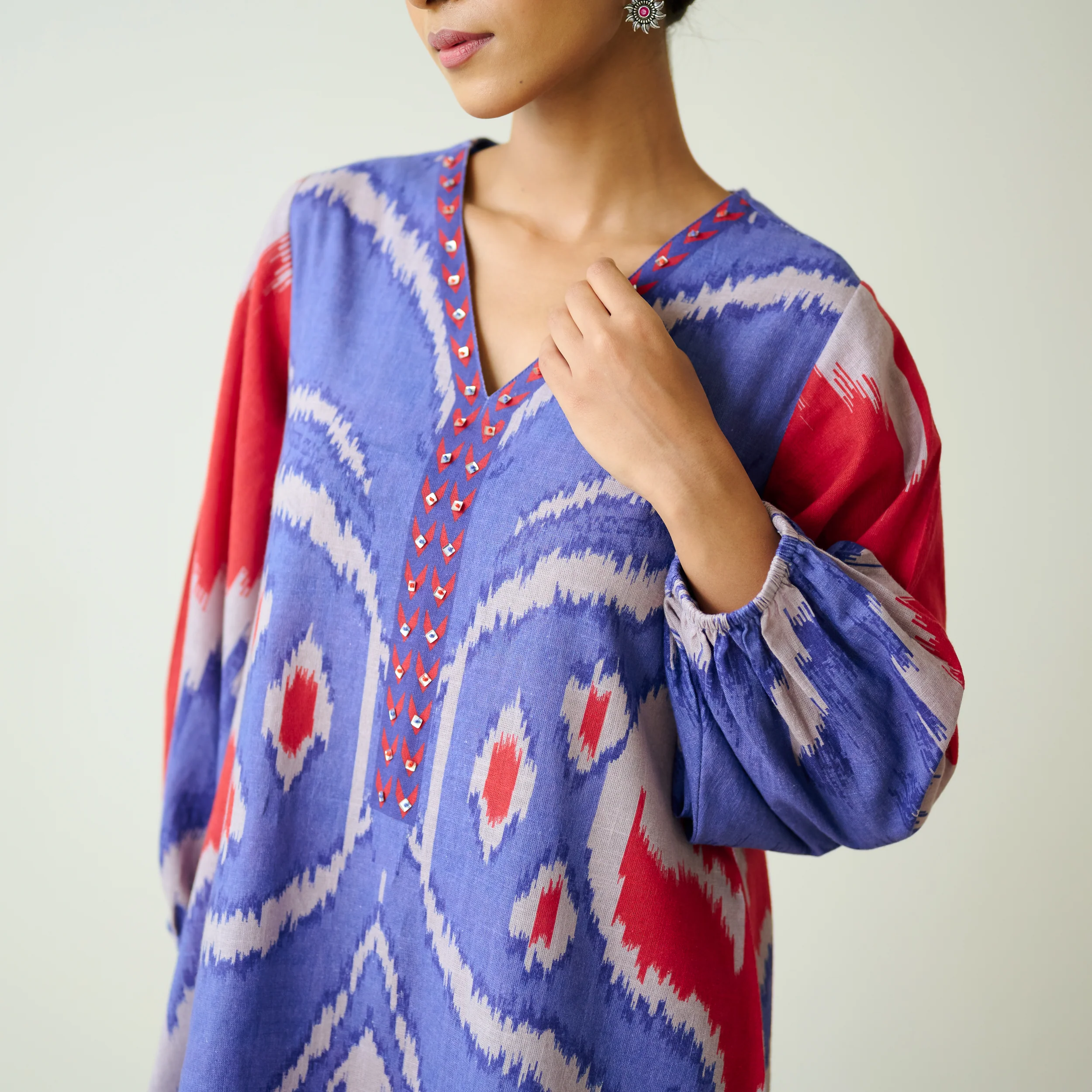 Viola Hand Embroidered Slub Cotton Kurta Set - Blue - Image 2