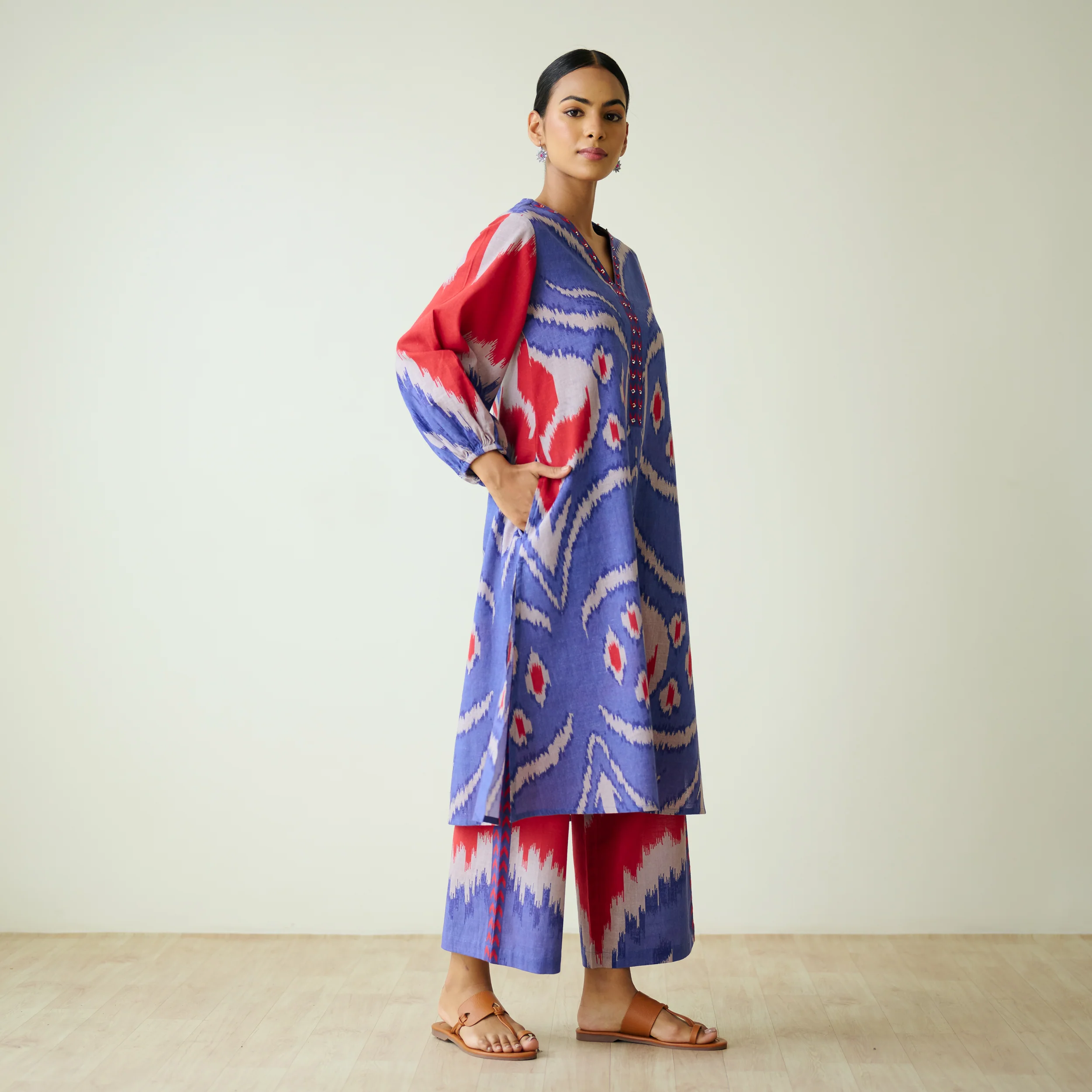 Viola Hand Embroidered Slub Cotton Kurta Set - Blue - Image 4