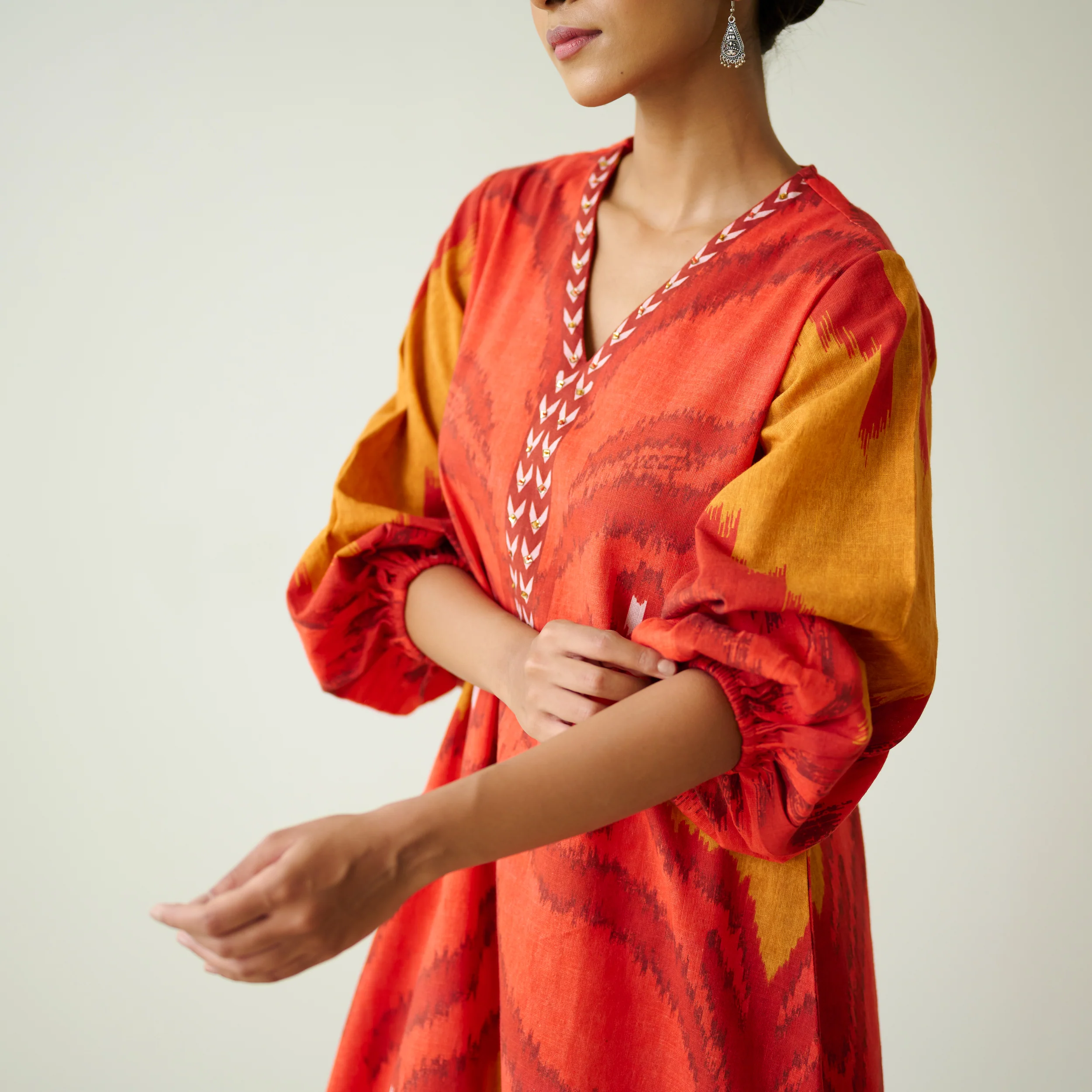 Viola Hand Embroidered Slub Cotton Kurta Set - Red - Image 2