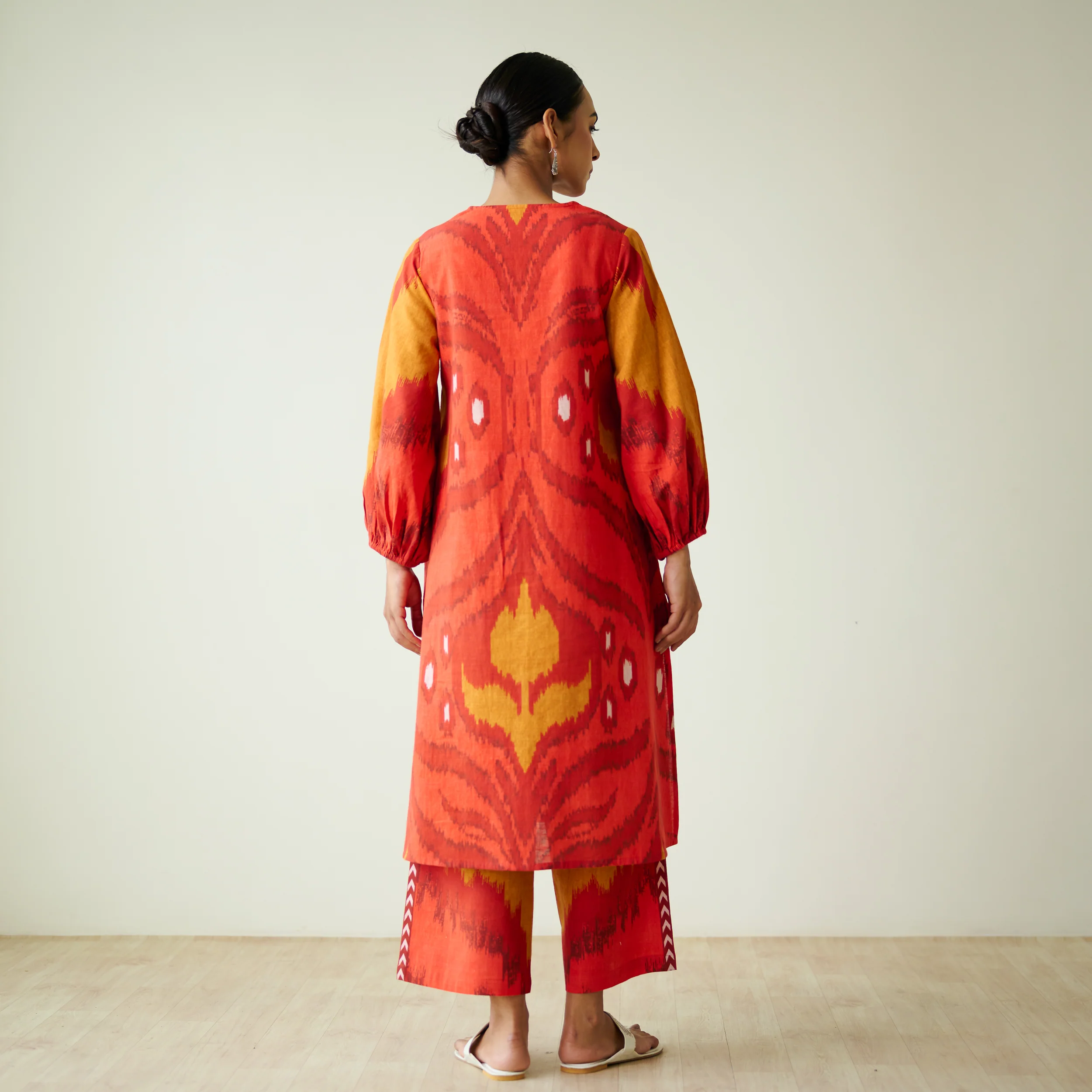 Viola Hand Embroidered Slub Cotton Kurta Set - Red - Image 7