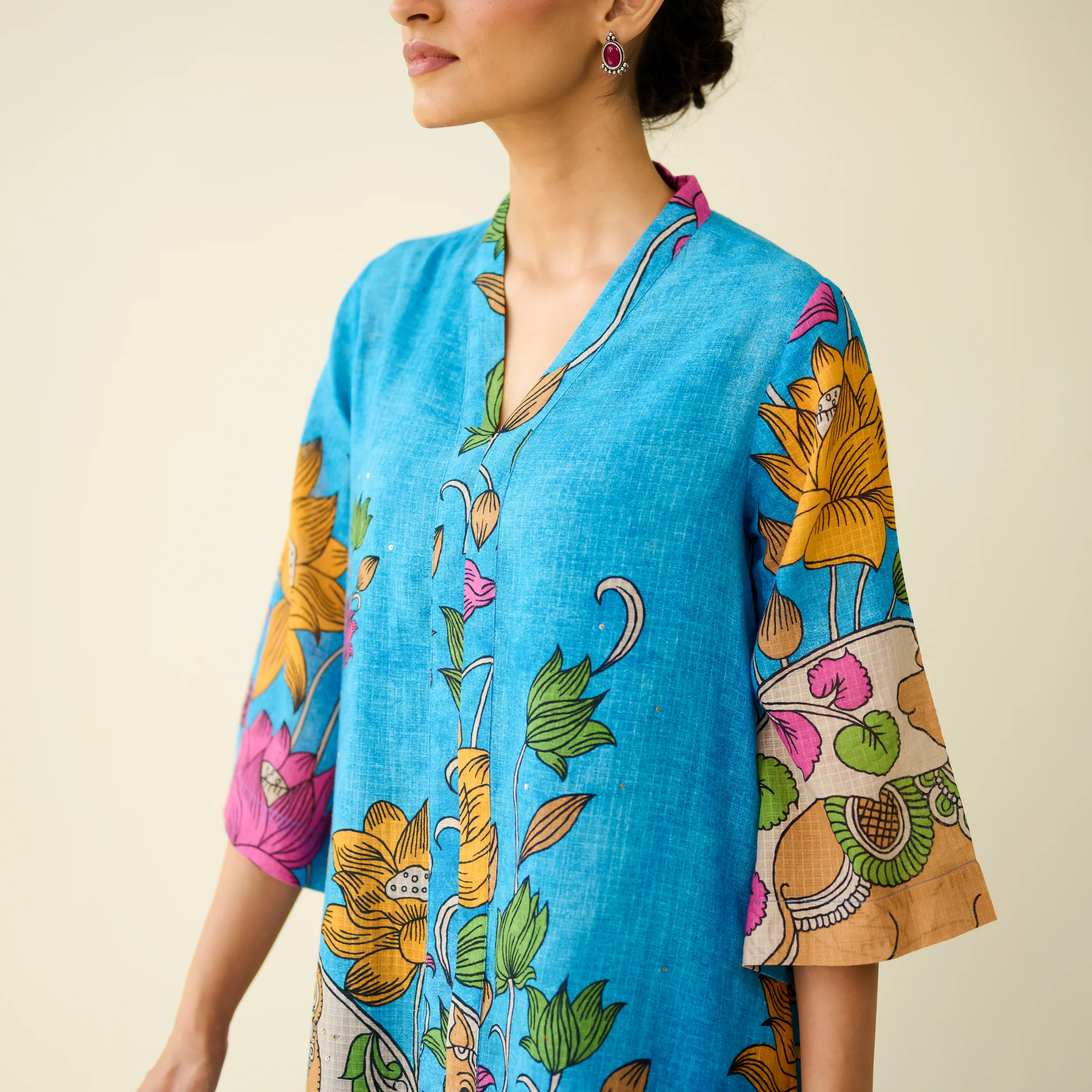 Vrinda Hand Embroidered Kota Doria Cotton Kurta - Electric Blue - Image 3