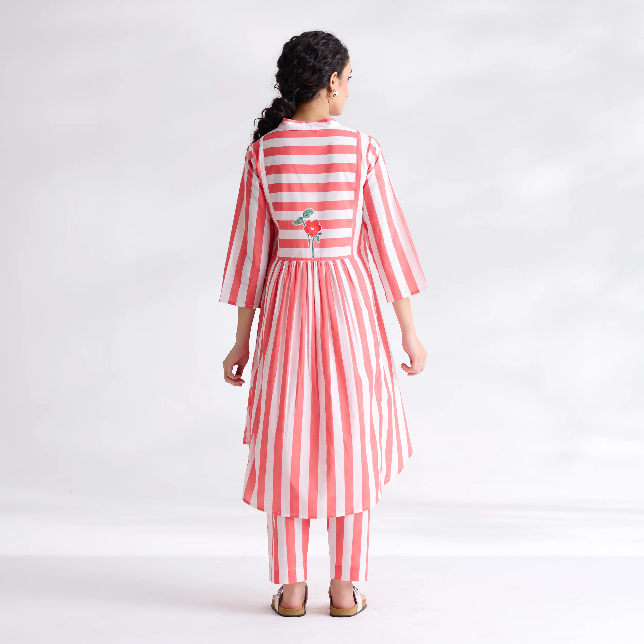 Wildflower Embroidered Cotton Kurta Set - Coral - Image 7